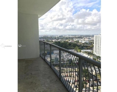 1750 N Bayshore Dr - Photo Thumbnail 26