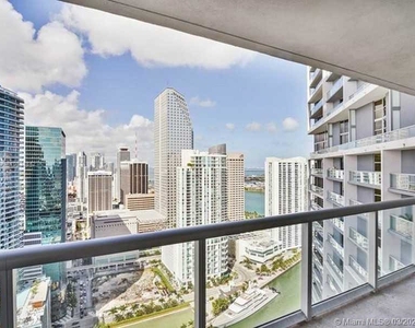 475 Brickell Ave - Photo Thumbnail 19