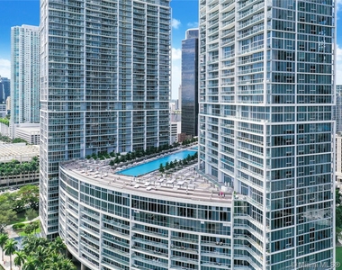 475 Brickell Ave - Photo Thumbnail 32