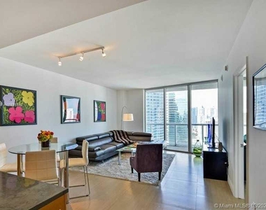 475 Brickell Ave - Photo Thumbnail 1