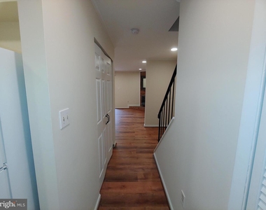 941 S Rolfe St #1 - Photo Thumbnail 42