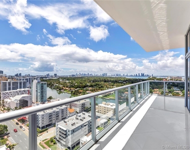 3737 Collins Ave - Photo Thumbnail 33