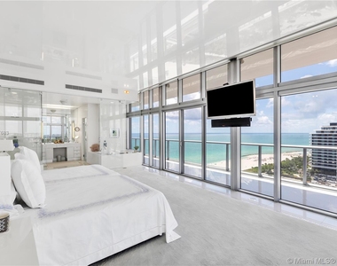 3737 Collins Ave - Photo Thumbnail 16