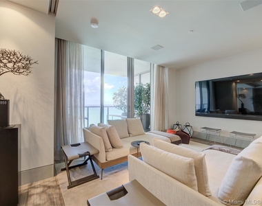 9701 Collins Ave - Photo Thumbnail 19