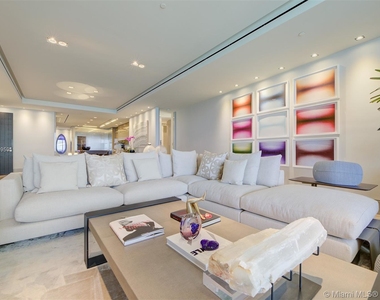 9701 Collins Ave - Photo Thumbnail 7