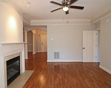 1735 Peachtree Street - Photo Thumbnail 20