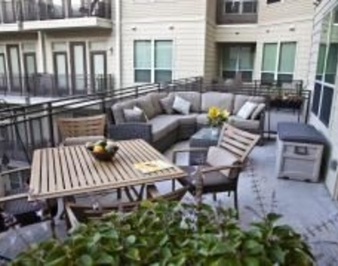 701 Arch Adams St Apt 1088-2 - Photo Thumbnail 16