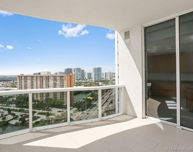 15811 Collins Ave - Photo Thumbnail 45