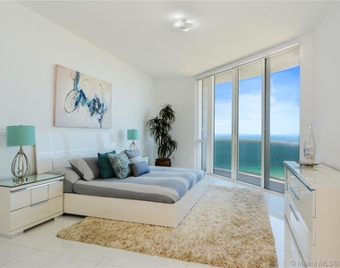 15811 Collins Ave - Photo Thumbnail 23