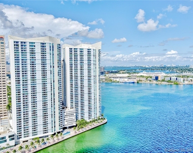 901 Brickell Key Blvd - Photo Thumbnail 3