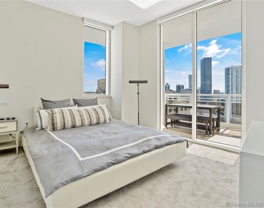 901 Brickell Key Blvd - Photo Thumbnail 54