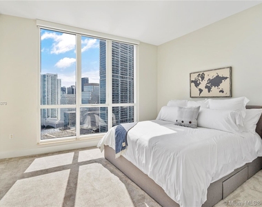 901 Brickell Key Blvd - Photo Thumbnail 44