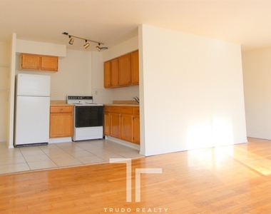 850 West Margate Ter. - Photo Thumbnail 2