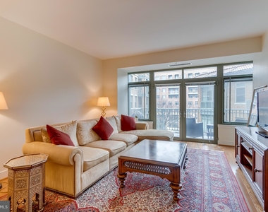 2425 L Street Nw - Photo Thumbnail 6