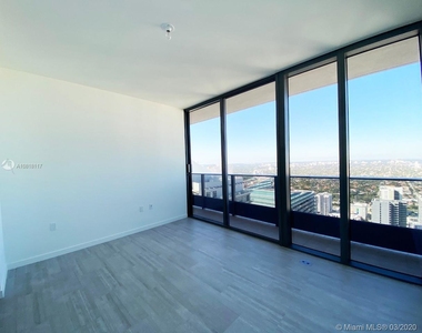 1000 Brickell Plaza - Photo Thumbnail 41