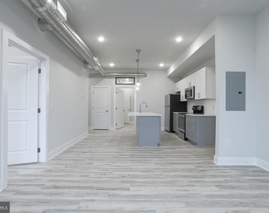 2440 Kensington Ave #304 - Photo Thumbnail 16