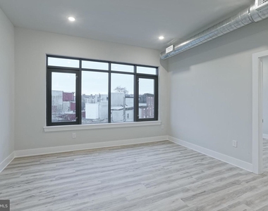 2440 Kensington Ave #304 - Photo Thumbnail 20