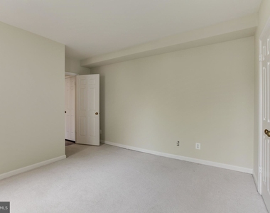 2310 Ashmead Place Nw - Photo Thumbnail 15