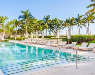 9001 Collins Ave - Photo Thumbnail 92