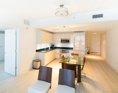 1010 Brickell Av - Photo Thumbnail 15