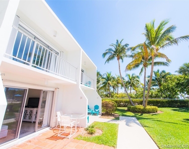 881 Ocean Dr - Photo Thumbnail 59