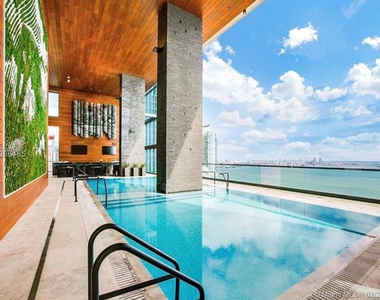 1451 Brickell - Photo Thumbnail 9