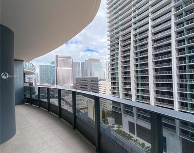 1000 Brickell Plaza - Photo Thumbnail 106