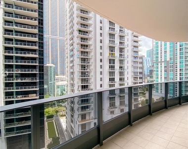 1000 Brickell Plaza - Photo Thumbnail 96