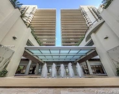 1000 Venetian Way - Photo Thumbnail 24