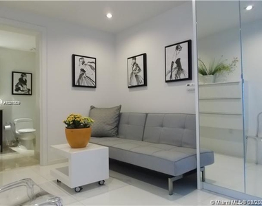 17121 Collins Ave - Photo Thumbnail 49