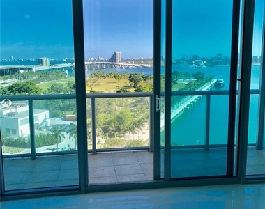 888 Biscayne Blvd - Photo Thumbnail 24