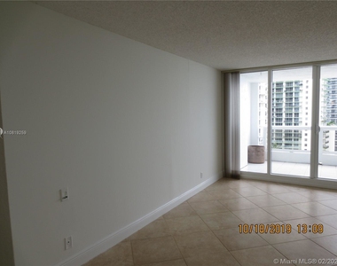 1717 N Bayshore Dr - Photo Thumbnail 45