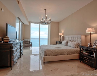 18101 Collins Ave - Photo Thumbnail 31