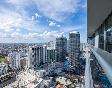 1000 Brickell Plaza - Photo Thumbnail 59