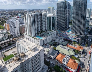 1000 Brickell Plaza - Photo Thumbnail 47