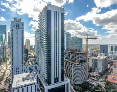 1010 Brickell - Photo Thumbnail 19