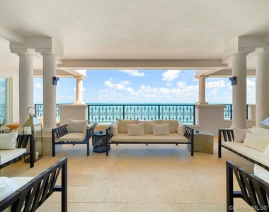 7954 Fisher Island Dr - Photo Thumbnail 32