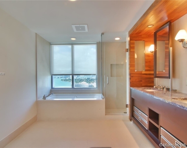 6899 Collins Ave - Photo Thumbnail 37