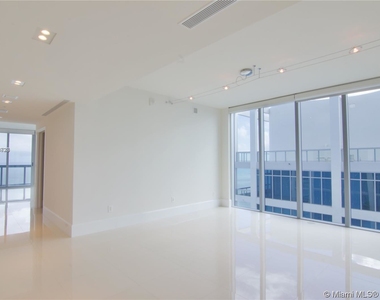 6899 Collins Ave - Photo Thumbnail 26