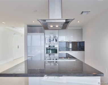 6899 Collins Ave - Photo Thumbnail 42