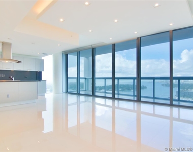 6899 Collins Ave - Photo Thumbnail 7