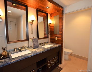 6899 Collins Ave - Photo Thumbnail 20