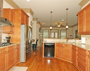 956 Persimmon Point - Photo Thumbnail 16