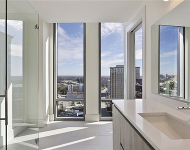 3107 Peachtree Road - Photo Thumbnail 8