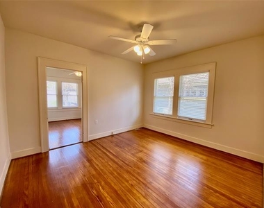 5411 Willis Avenue - Photo Thumbnail 14