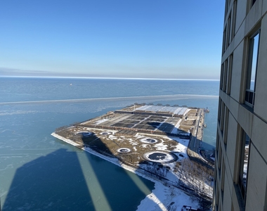 600 North Lake Shore Drive - Photo Thumbnail 23