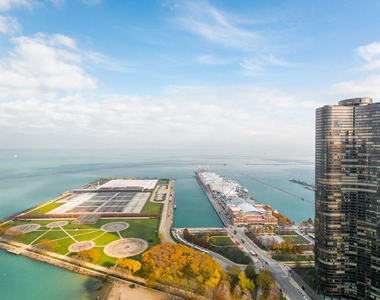 600 North Lake Shore Drive - Photo Thumbnail 34