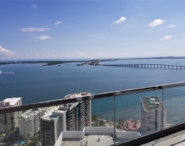 1451 Brickell Ave Unit 1402 - Photo Thumbnail 8