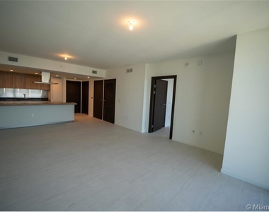 1000 Brickell Plz Unit 3411 - Photo Thumbnail 15