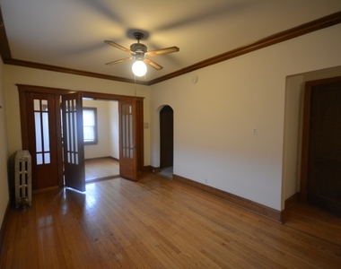 5938 North Broadway - Photo Thumbnail 2